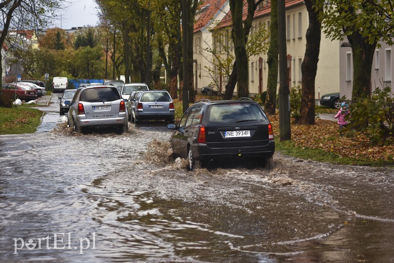 Ul. Rechniewskiego zalana zdjęcie nr 187573