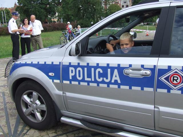 Policja odświętnie zdjęcie nr 14944