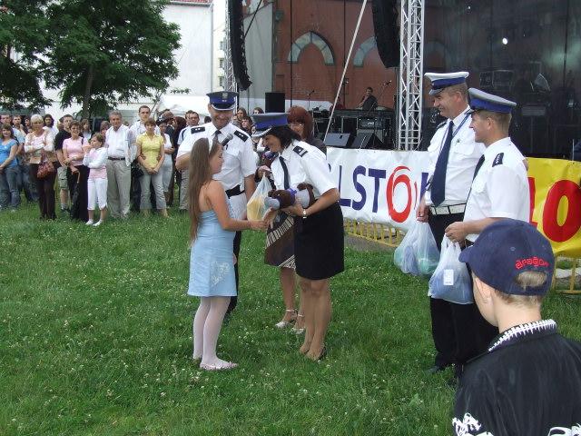 Policja odświętnie zdjęcie nr 14972