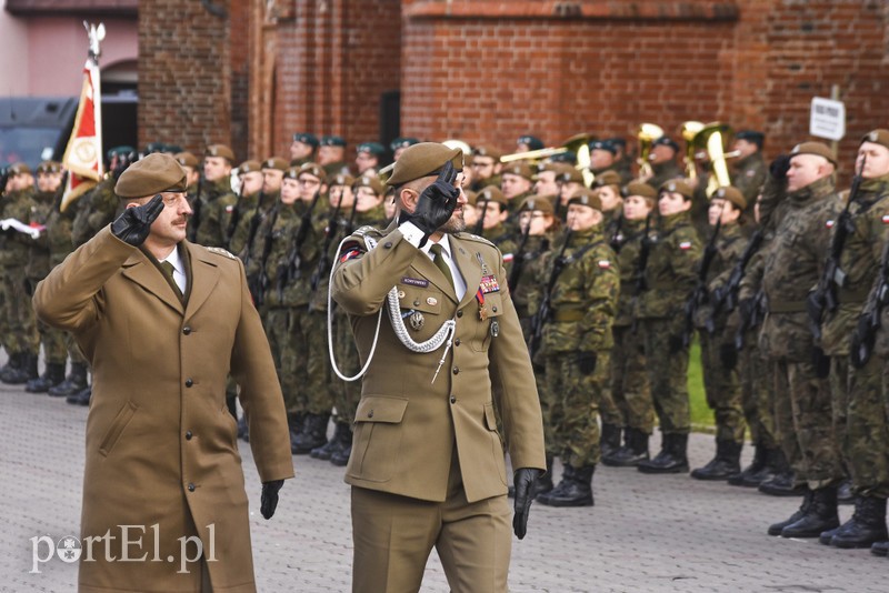 Ochotnicy stali się żołnierzami zdjęcie nr 187689