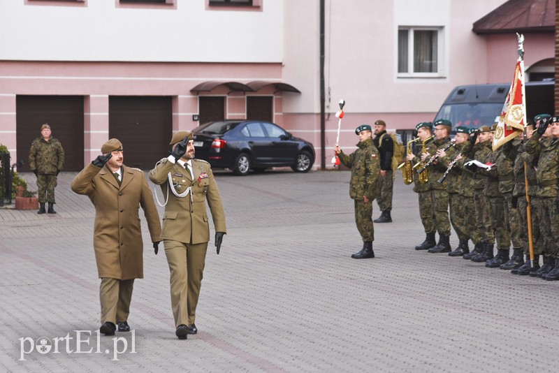 Ochotnicy stali się żołnierzami zdjęcie nr 187688