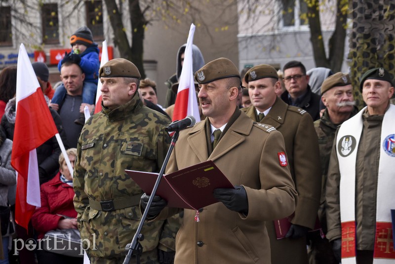 Ochotnicy stali się żołnierzami zdjęcie nr 187706