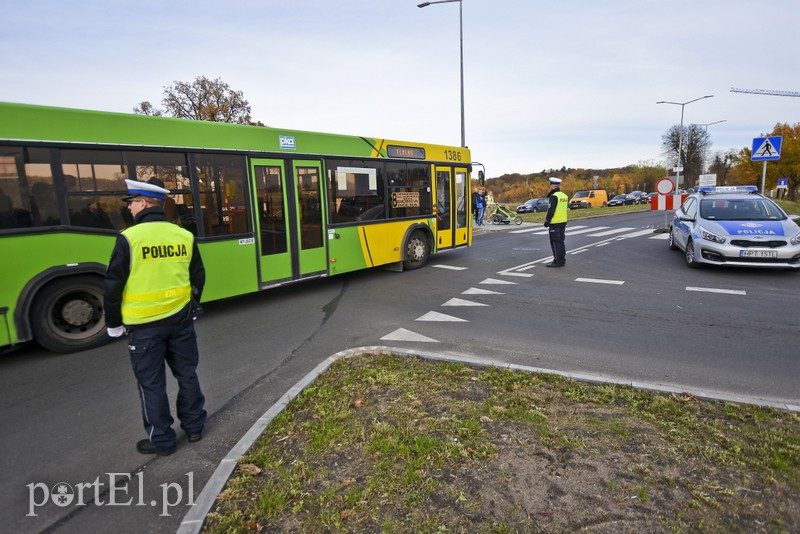 Tak było dzisiaj na elbląskich nekropoliach zdjęcie nr 188049