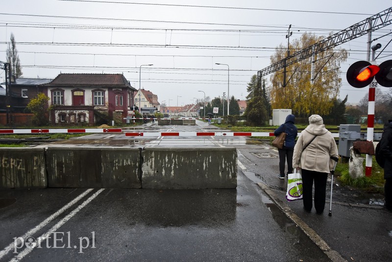 Pod wiaduktem przejścia nie ma zdjęcie nr 191620