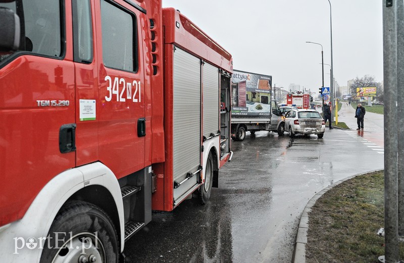 Elbląg  Kolizja na skrzyżowaniu Dąbka z Węgrowską