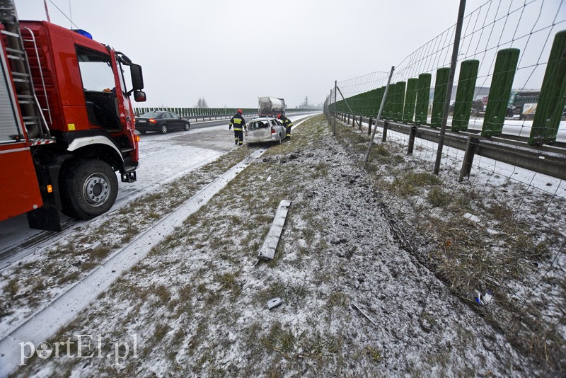 Dachowanie na zaśnieżonej siódemce zdjęcie nr 192369