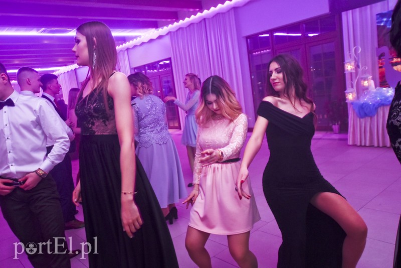 IV LO: Studniówka ze sportowym akcentem zdjęcie nr 192646