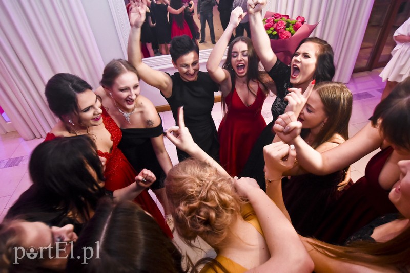 IV LO: Studniówka ze sportowym akcentem zdjęcie nr 192586