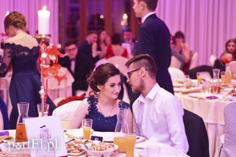 IV LO: Studniówka ze sportowym akcentem zdjęcie nr 192633