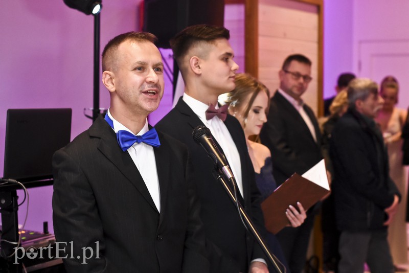 IV LO: Studniówka ze sportowym akcentem zdjęcie nr 192552