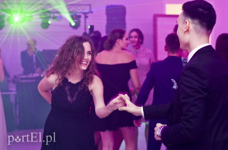 IV LO: Studniówka ze sportowym akcentem zdjęcie nr 192629