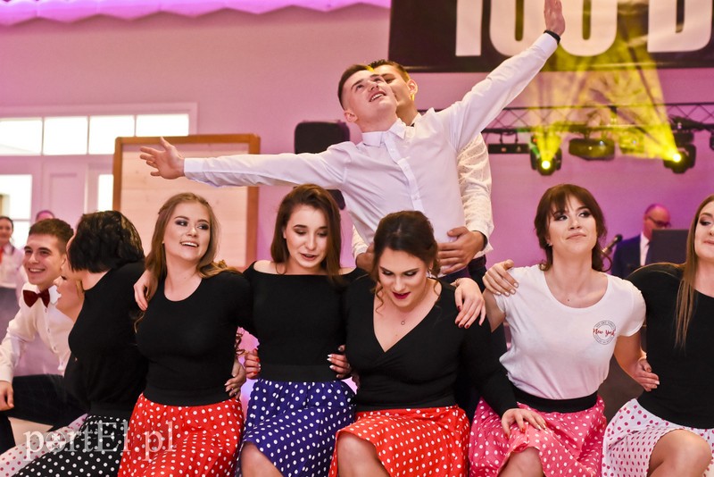 IV LO: Studniówka ze sportowym akcentem zdjęcie nr 192573