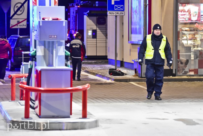 Bomba na stacji paliw, na szczęście to tylko głupi "żart" zdjęcie nr 193255