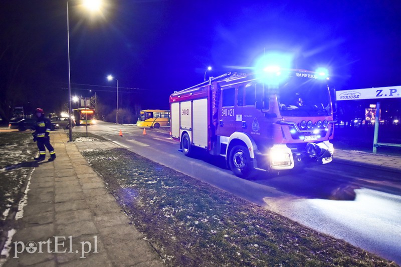 Bomba na stacji paliw, na szczęście to tylko głupi "żart" zdjęcie nr 193242