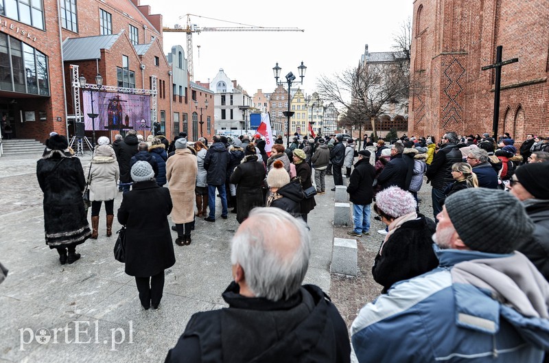 Elbląg pożegnał Pawła Adamowicza zdjęcie nr 193404