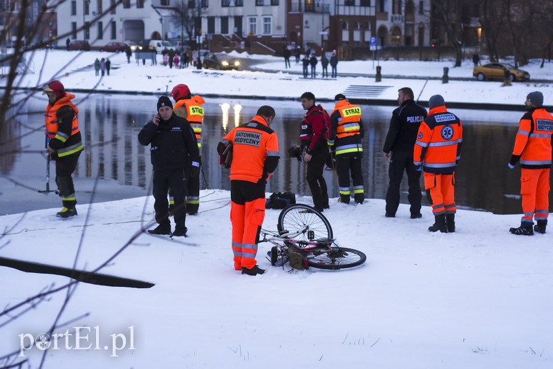 Tragiczny wypadek, mężczyzna wpadł do rzeki (aktualizacja) zdjęcie nr 193853