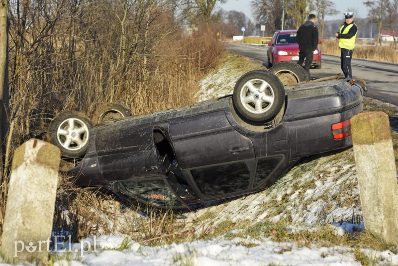 Dachowanie na drodze nr 503 zdjęcie nr 193867