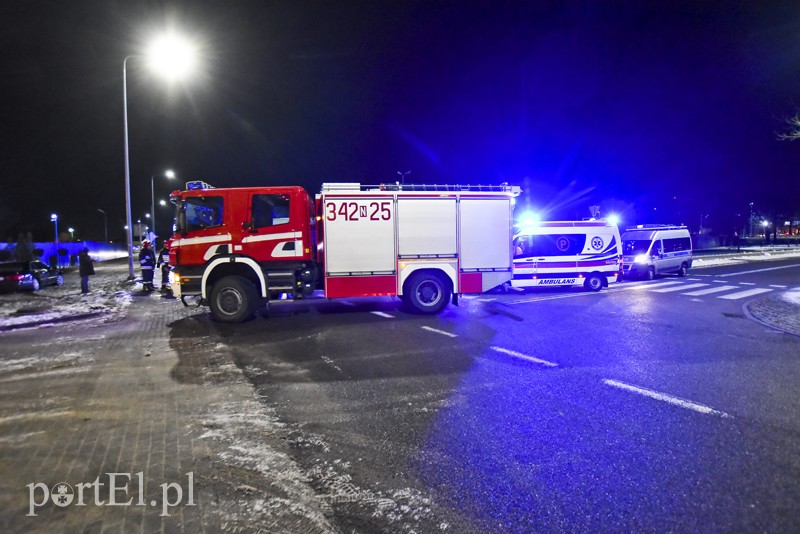 Zderzenie opla z audi na skrzyżowaniu ulic Niskiej i Nowej zdjęcie nr 194107