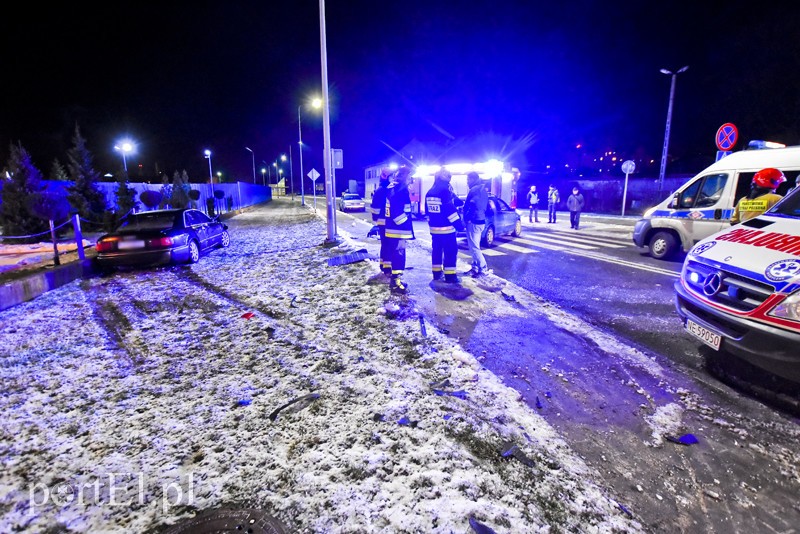 Zderzenie opla z audi na skrzyżowaniu ulic Niskiej i Nowej zdjęcie nr 194116