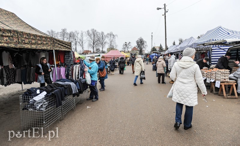 Targowisko przy ul. Dąbka zdjęcie nr 194801