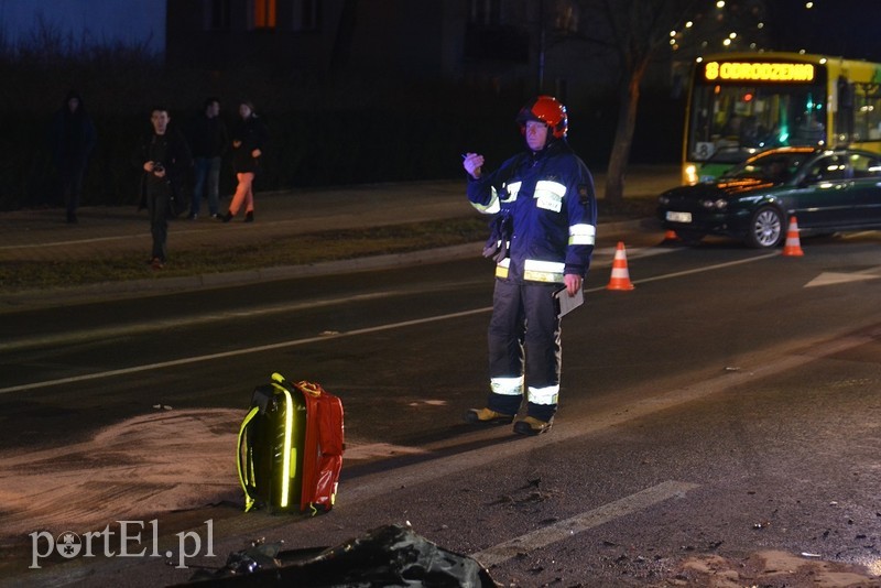 Pijany 19-latek szalał autem na ul. Dąbka. Oto skutek zdjęcie nr 194936