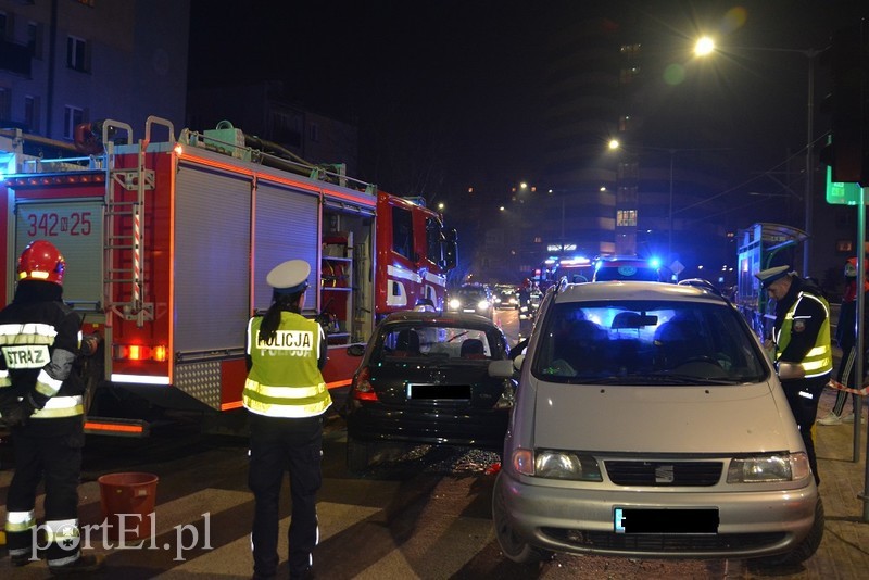 Pijany 19-latek szalał autem na ul. Dąbka. Oto skutek zdjęcie nr 194942