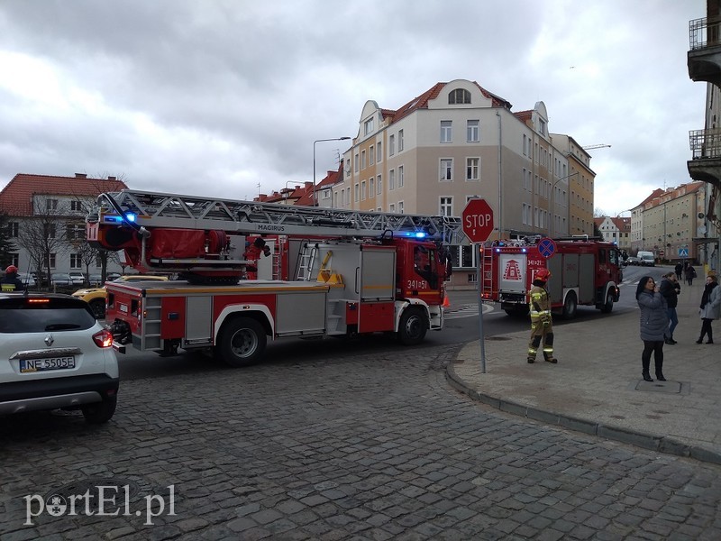 Alarm bombowy w Urzędzie Miejskim zdjęcie nr 195191