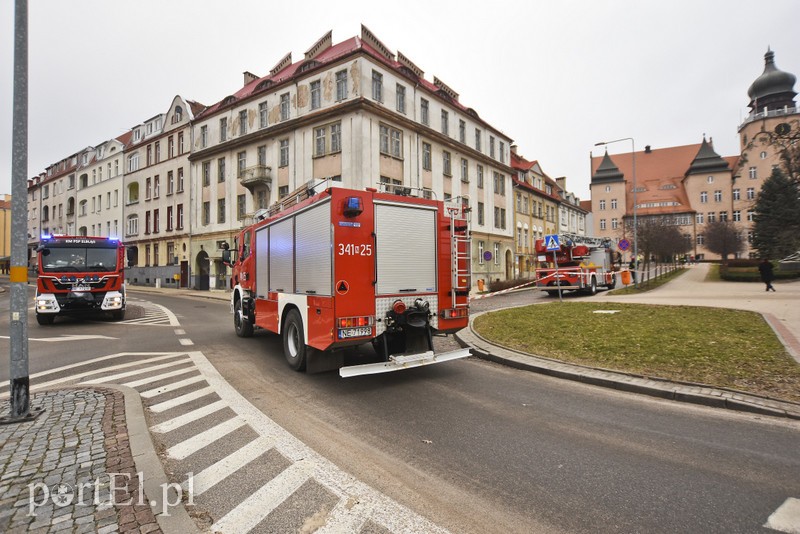 Alarm bombowy w Urzędzie Miejskim (aktualizacja) zdjęcie nr 195602