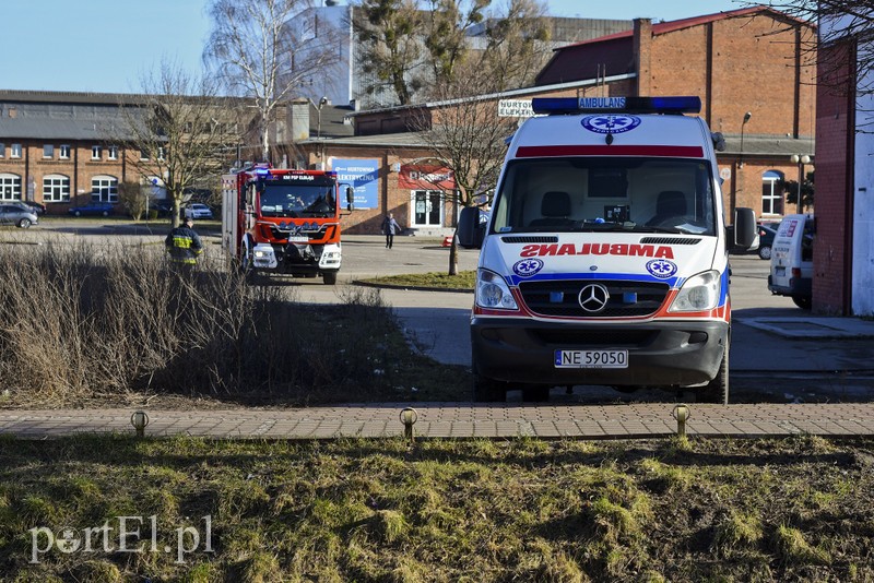 Pijany mężczyzna wpadł do Kumieli zdjęcie nr 195676
