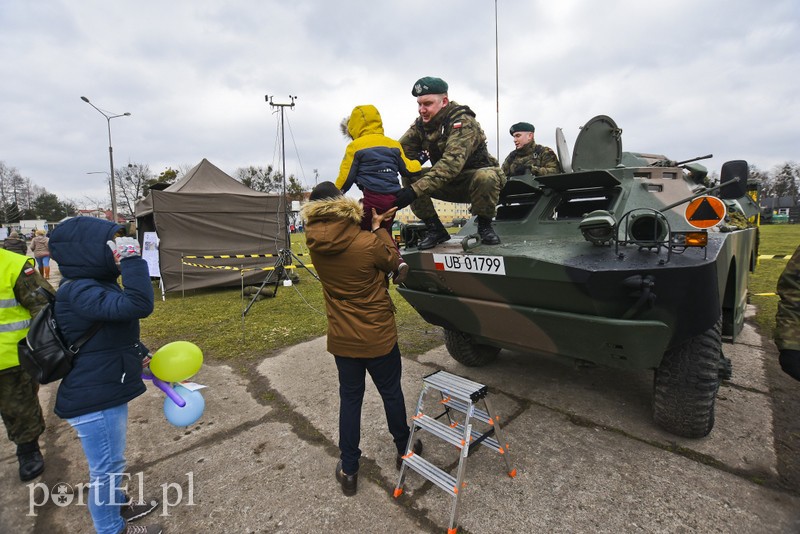 Żołnierze zapraszają na piknik. Co Wy NA TO? zdjęcie nr 196160