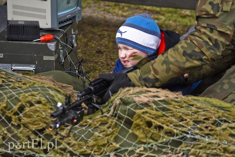 Żołnierze zapraszają na piknik. Co Wy NA TO? zdjęcie nr 196193