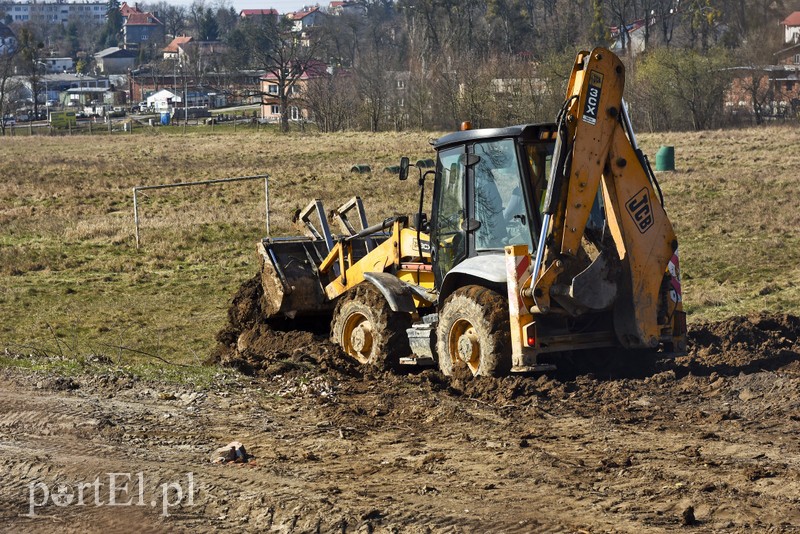 Przy Łęczyckiej ruszyła budowa strażnicy zdjęcie nr 197411