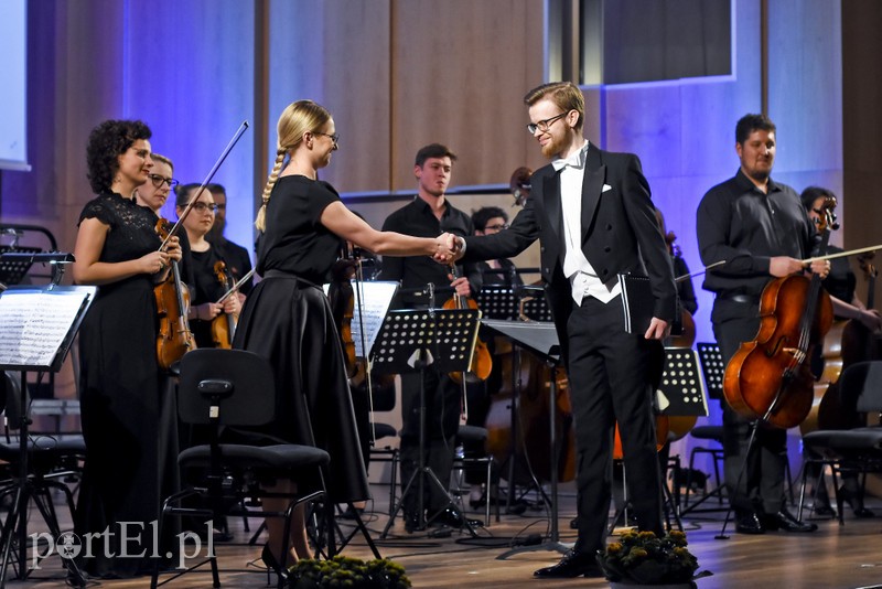 Koncert z okazji Międzynarodowego Konkursu Instrumentów Smyczkowych zdjęcie nr 198037