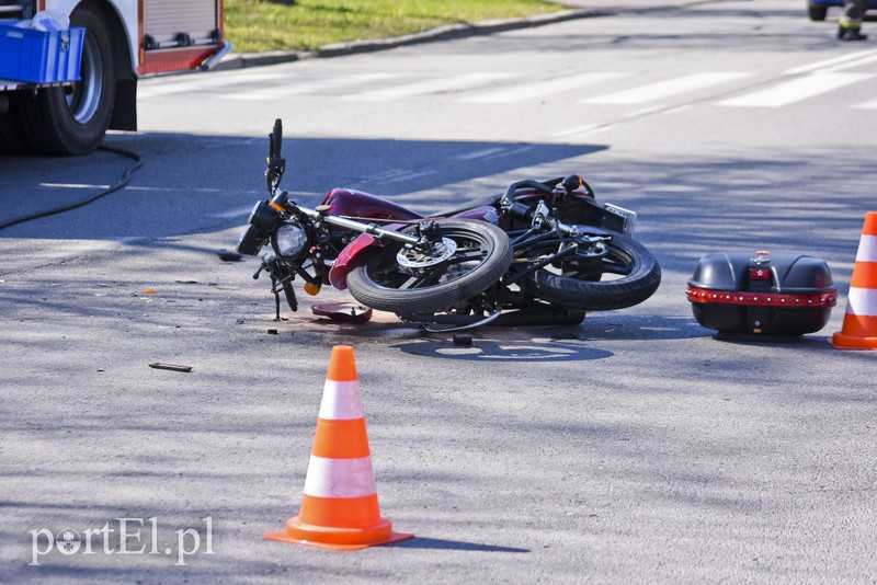 Wypadek motocyklisty z osobowym oplem zdjęcie nr 199175