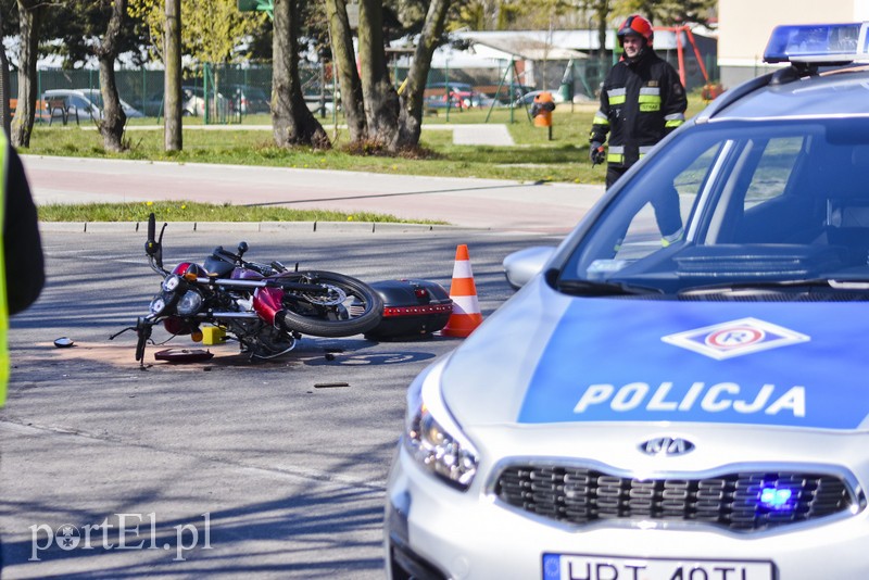 Wypadek motocyklisty z osobowym oplem zdjęcie nr 199177