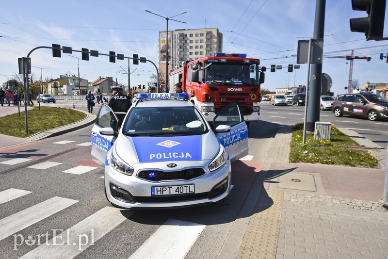 Autobus uderzył w rowerzystę, to już trzecie potrącenie w tym dniu! zdjęcie nr 199345