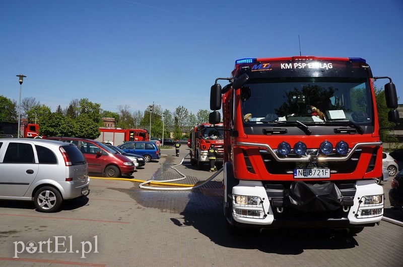 Pożar w wieżowcu przy Lotniczej zdjęcie nr 200154