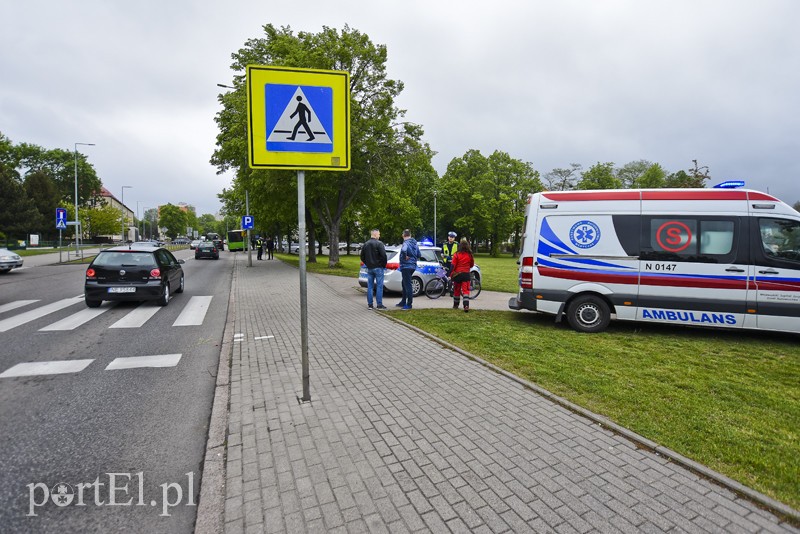 Zderzenie 7-letniej rowerzystki z autobusem zdjęcie nr 200951