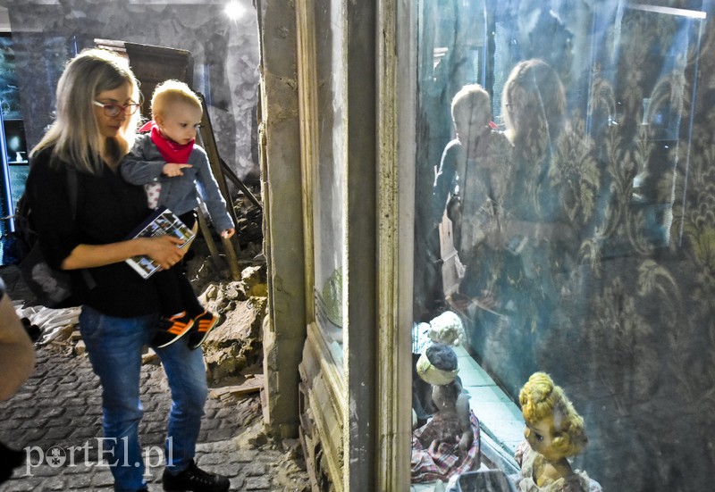 Wieczorne gry, pokazy i wystawy zdjęcie nr 201098