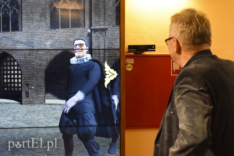 Wieczorne gry, pokazy i wystawy zdjęcie nr 201041