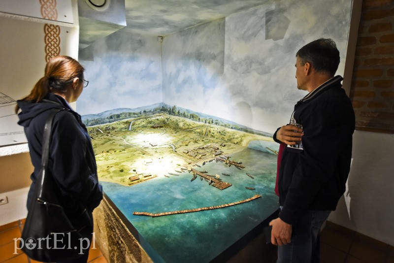 Wieczorne gry, pokazy i wystawy zdjęcie nr 201081