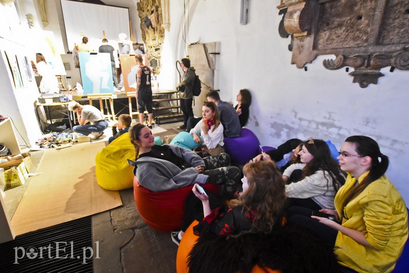 Wieczorne gry, pokazy i wystawy zdjęcie nr 201103