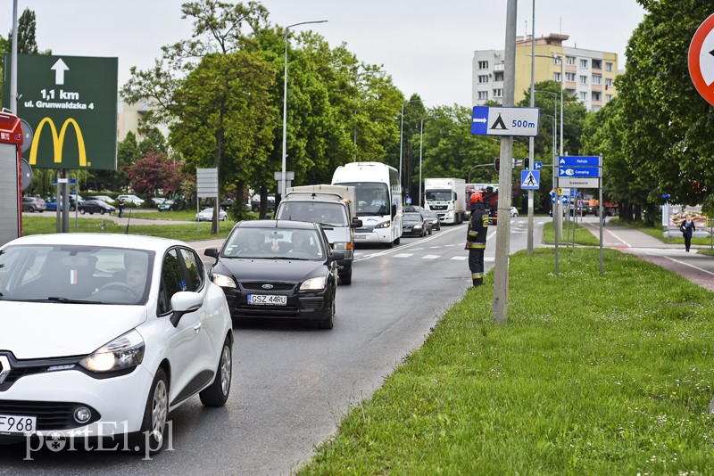 Kolizja audi z seatem przed mostem Wyszyńskiego zdjęcie nr 201363