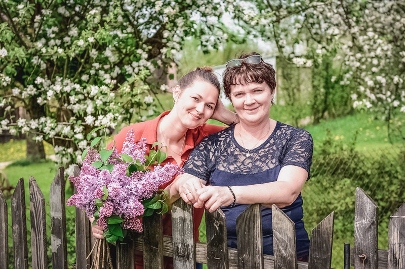 „Mama to osoba, która widząc, że są tylko cztery kawałki szarlotki na pięć osób, natychmiast oznajmi, że nigdy