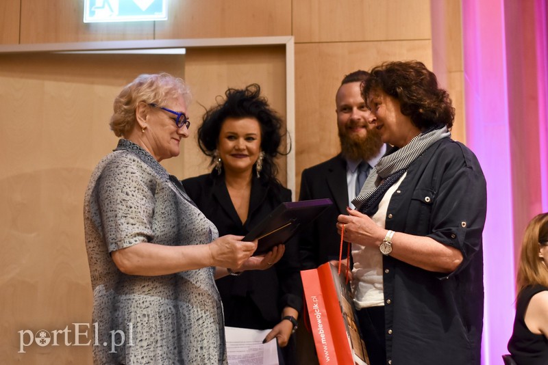 Tangiem podziękowali za wychowawczy trud zdjęcie nr 201426