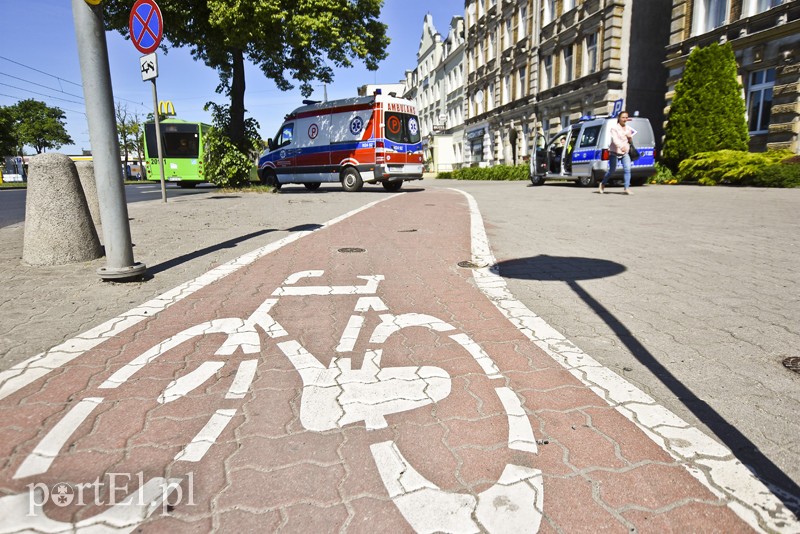 Rowerzysta uderzył w ciężarówkę zdjęcie nr 201776