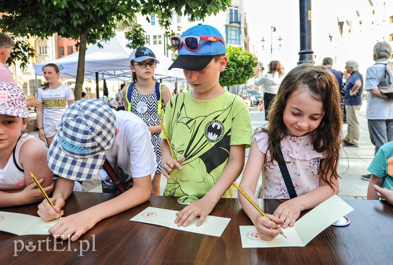 Radosne świętowanie na starówce zdjęcie nr 202409