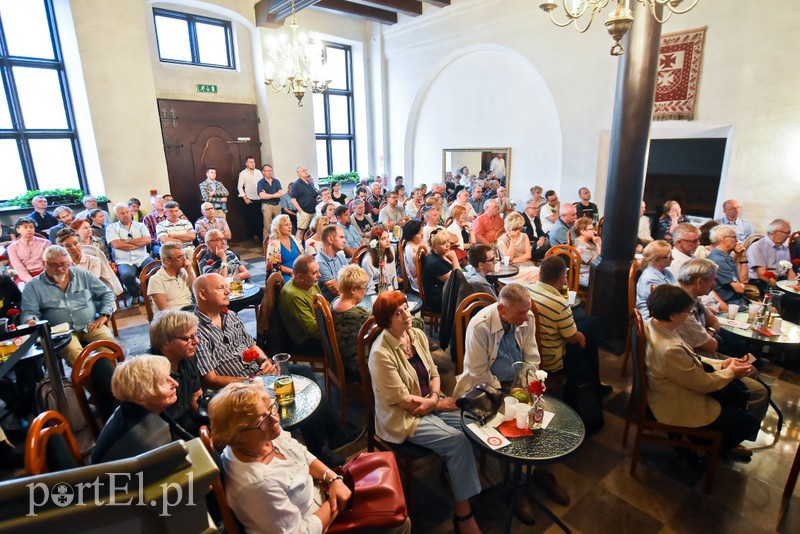 Ogrody Polityki: Poczucie wspólnoty zostało zniszczone  zdjęcie nr 203139