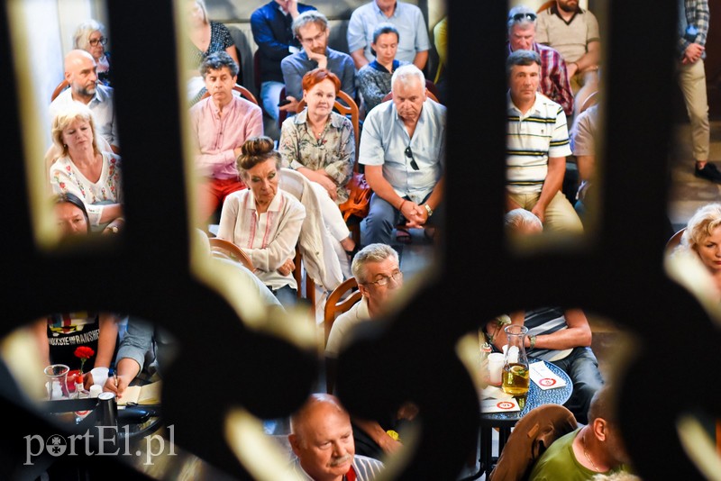 Ogrody Polityki: Poczucie wspólnoty zostało zniszczone  zdjęcie nr 203152