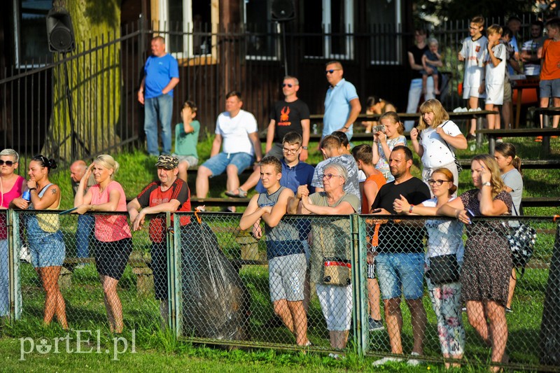 Wymęczone zwycięstwo na zakończenie IV ligi zdjęcie nr 203325